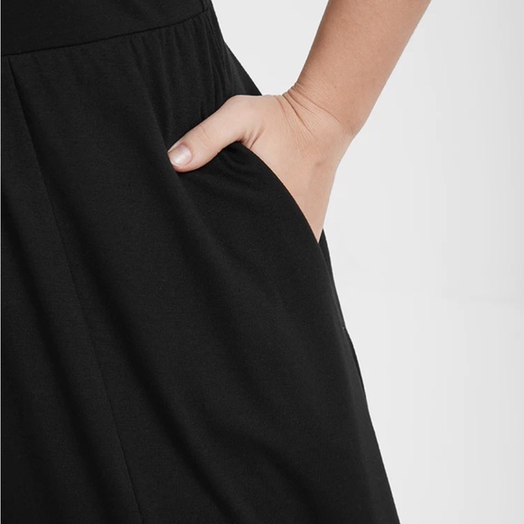 Solid Pocket Contrast Lace Split Maxi Dress - Picture 3 of 4